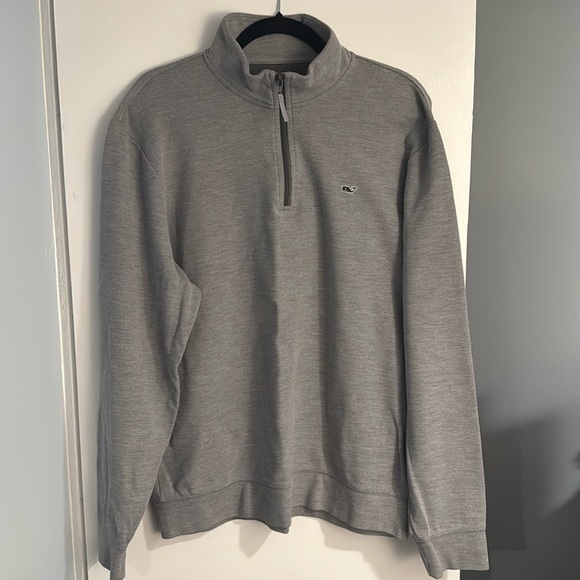Vineyard vines quarter zip - Picture 1 of 3